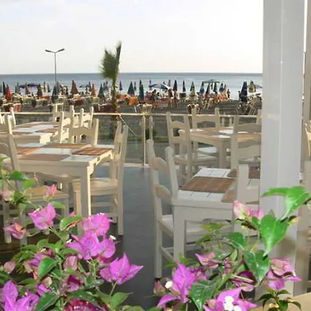 Hotel Ermiri Palace