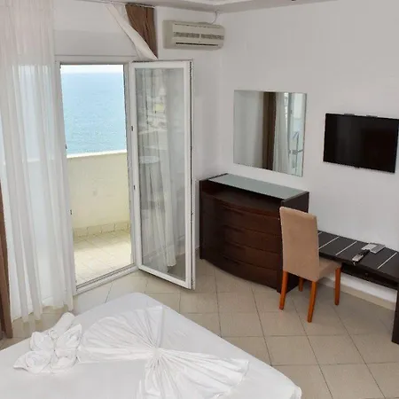 Ermiri Palace Hotell Shëngjin