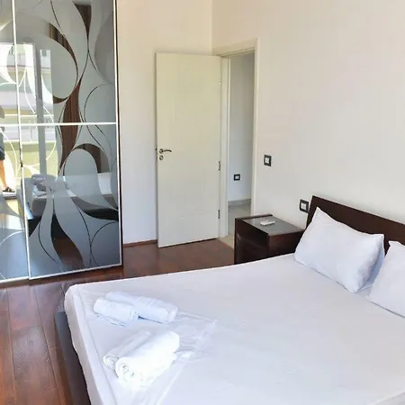 Ermiri Palace Hotell Shëngjin