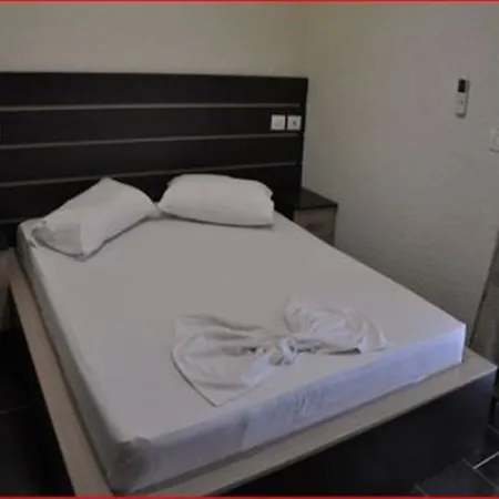 호텔 Ermiri Palace 4*